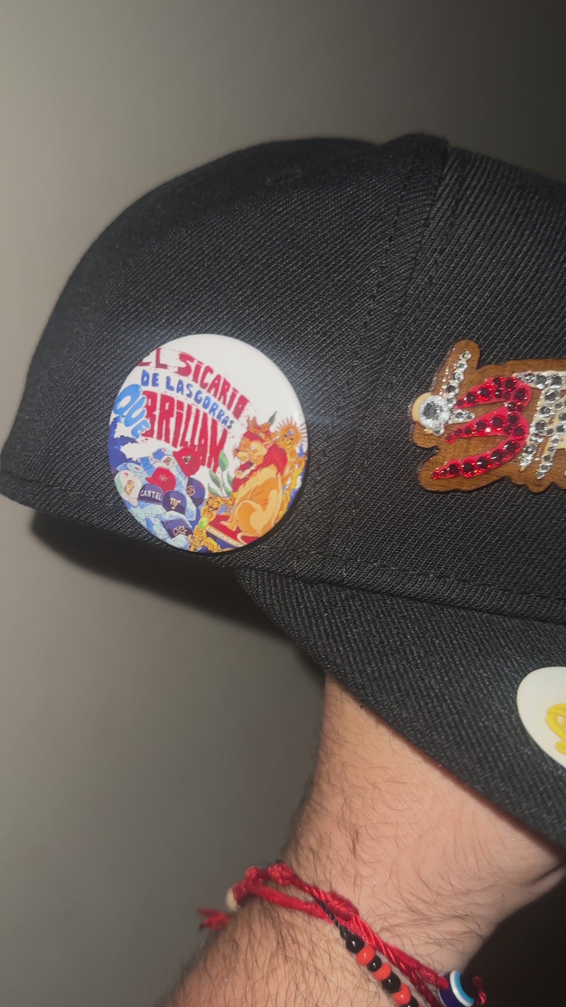 Gorra edición limitada “KHEEE”